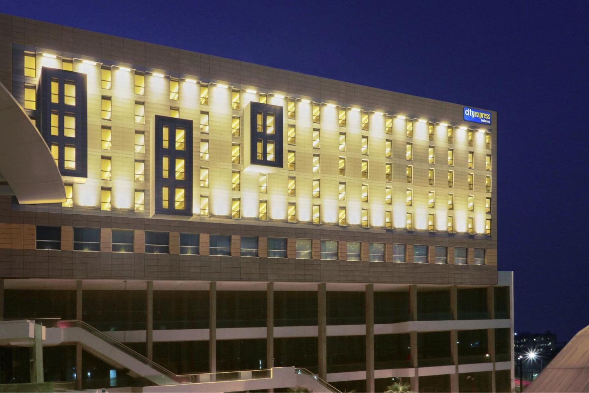 City Express By Marriott Monterrey Universidad Экстерьер фото