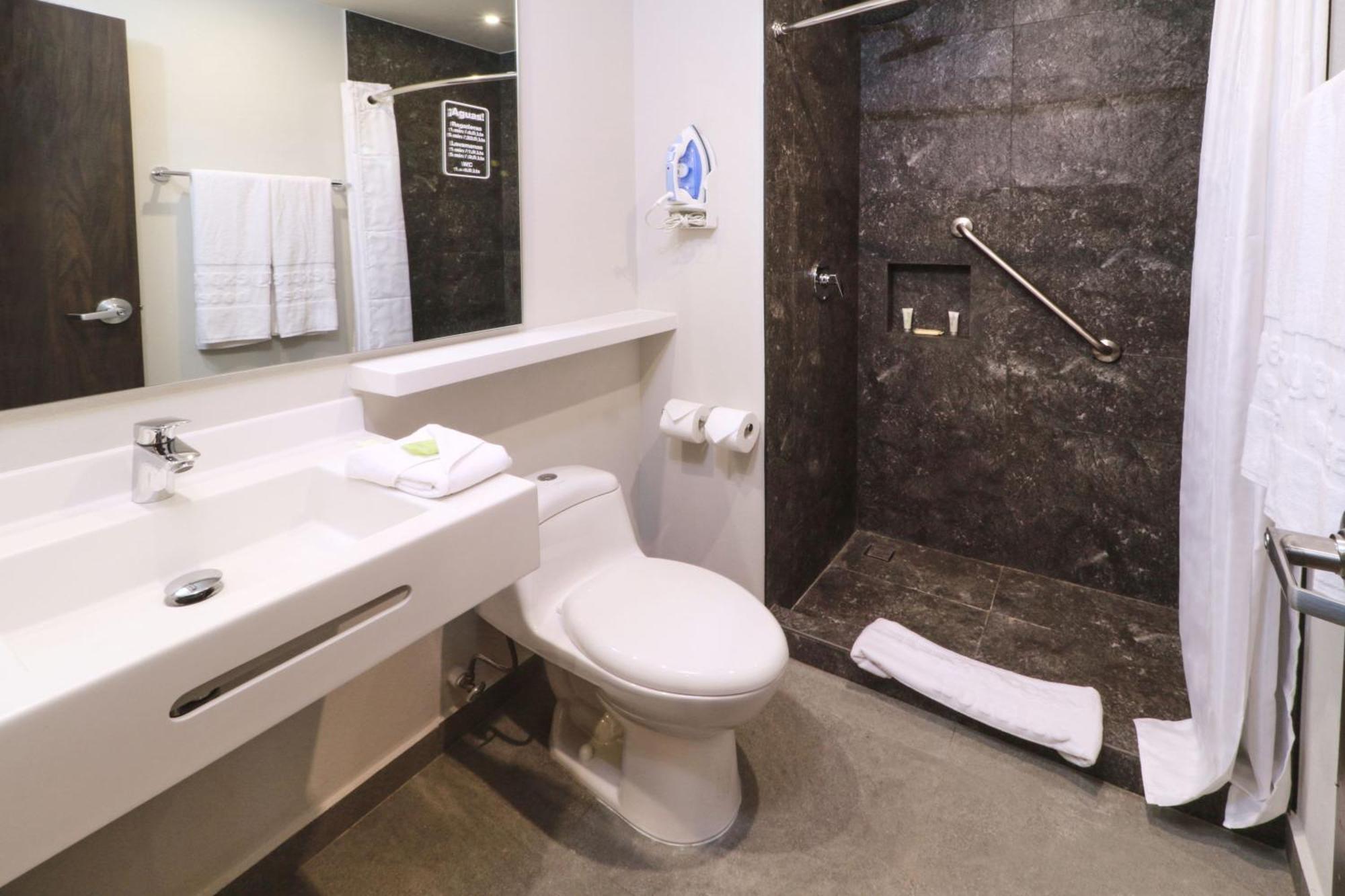 City Express By Marriott Monterrey Universidad Экстерьер фото